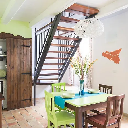 شقة La Gorgone Ortigia *