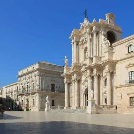 La Gorgone Ortigia سيراكوزا